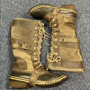 Sorel Conquest Carly boots